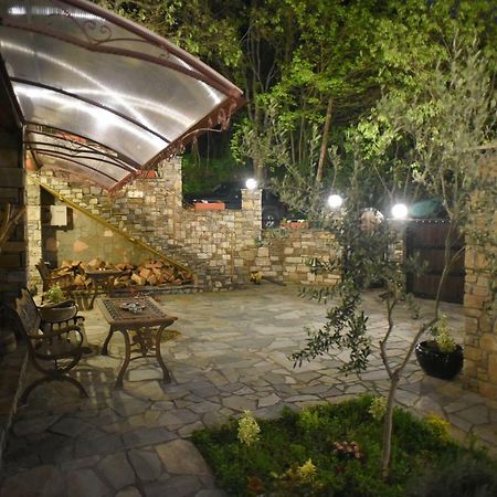 Santa Marina Guesthouse Káto Loutrákion Exteriér fotografie