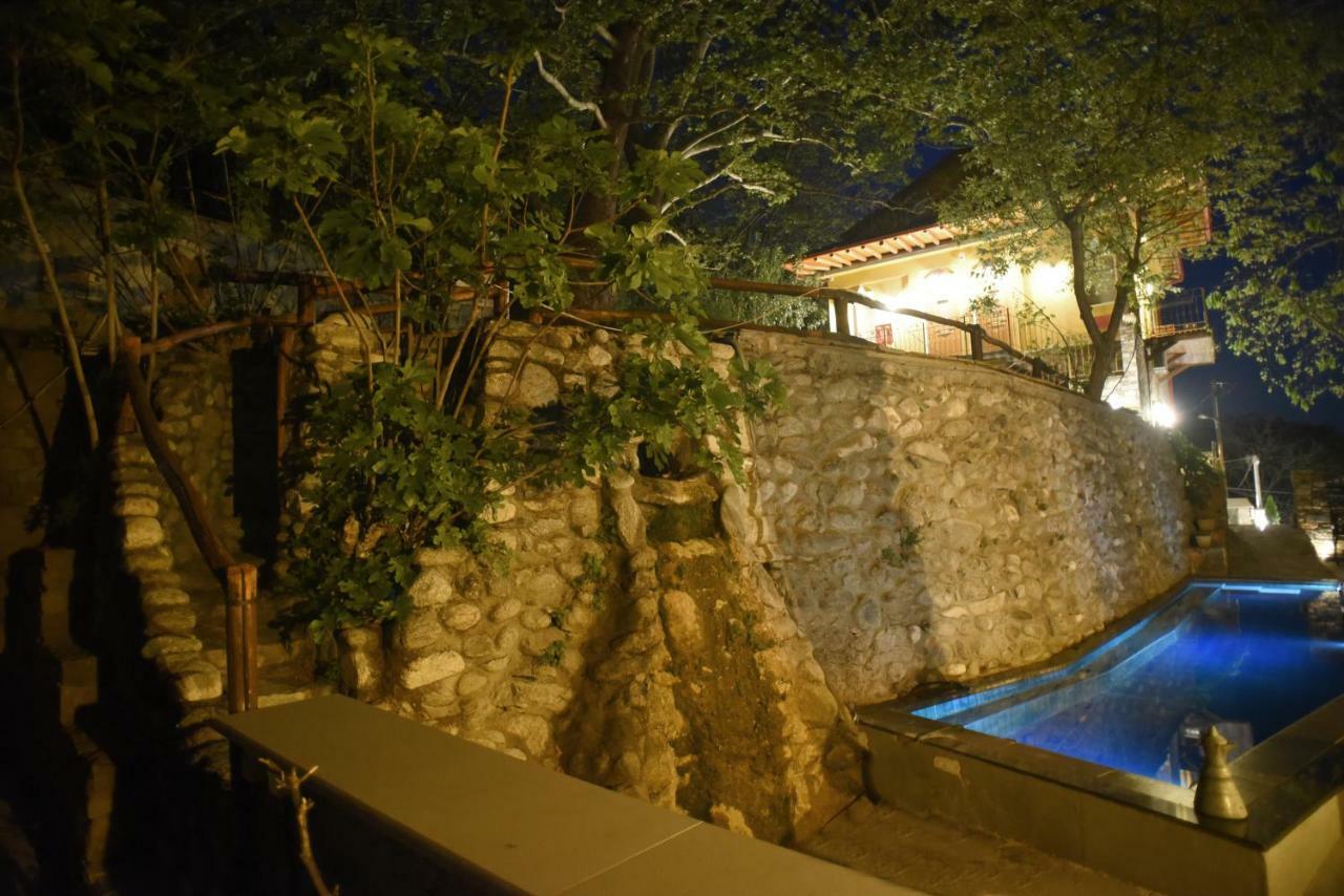 Santa Marina Guesthouse Káto Loutrákion Exteriér fotografie