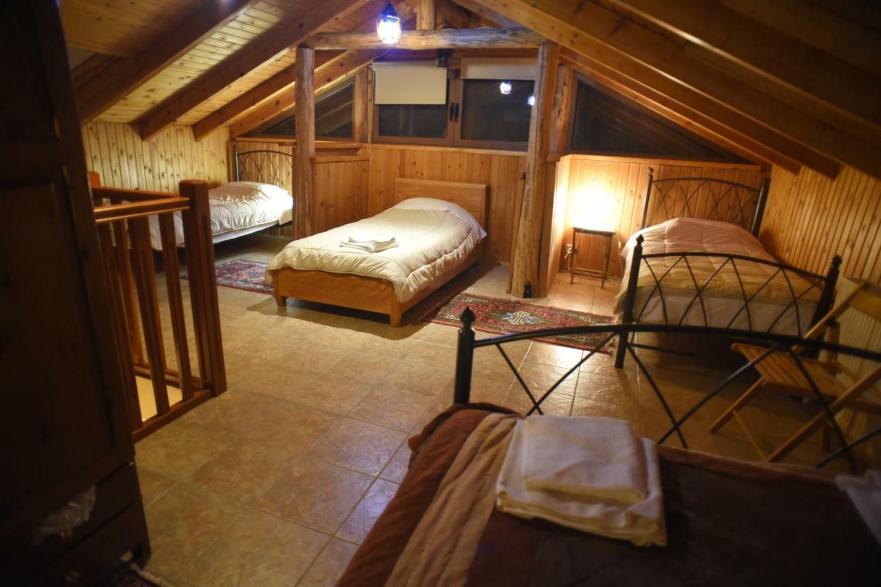 Santa Marina Guesthouse Káto Loutrákion Exteriér fotografie