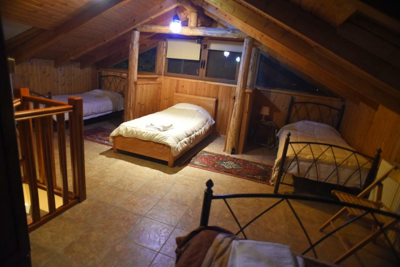 Santa Marina Guesthouse Káto Loutrákion Exteriér fotografie