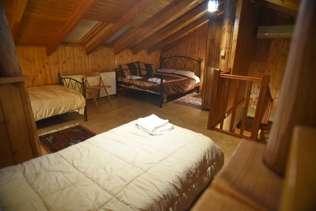 Santa Marina Guesthouse Káto Loutrákion Exteriér fotografie