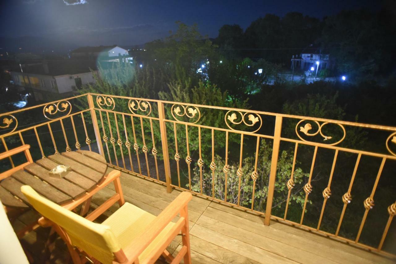 Santa Marina Guesthouse Káto Loutrákion Exteriér fotografie