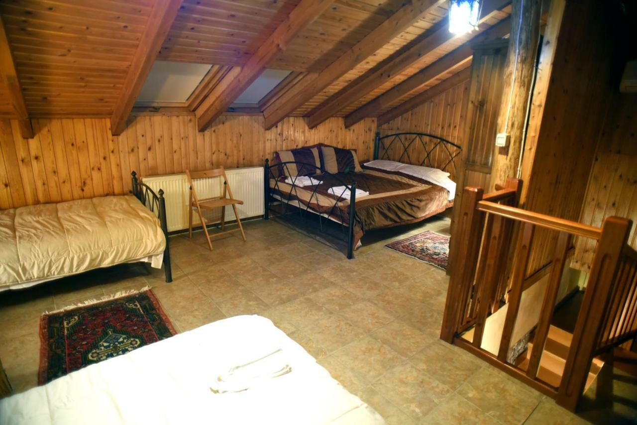 Santa Marina Guesthouse Káto Loutrákion Exteriér fotografie
